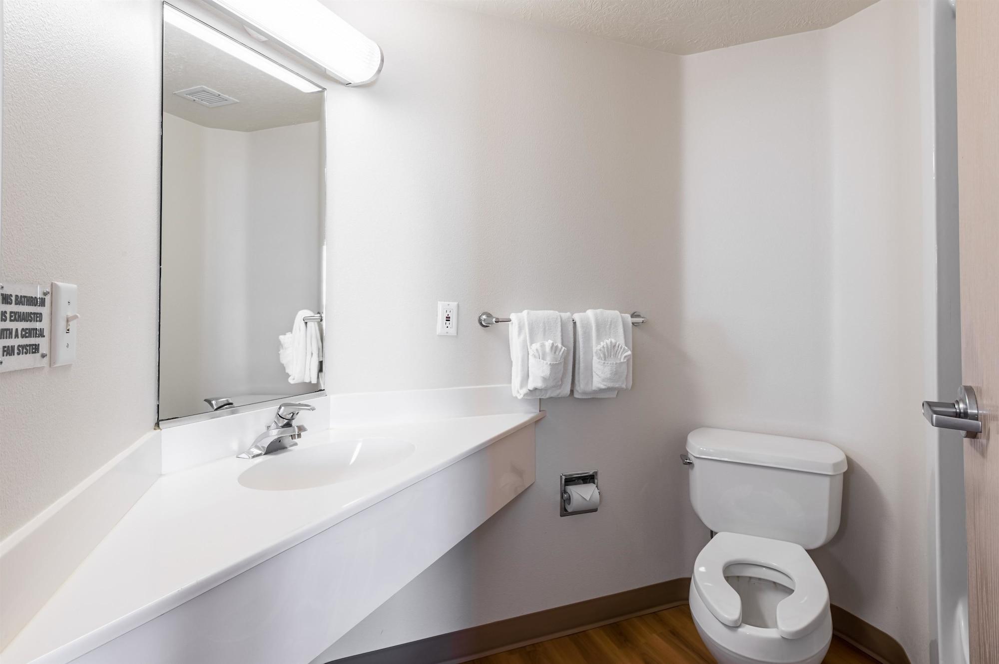 6-cedar City, Ut Hotel