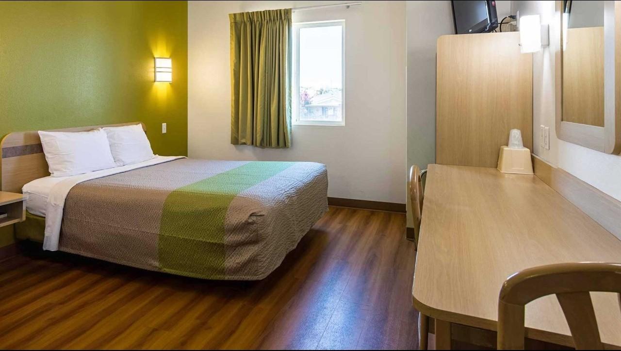 6-cedar City, Ut Hotel